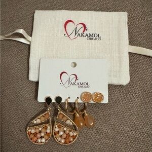 Nakamol Chicago Handmade beaded 3 Pairs of earrings! Gold tone New with Pouch